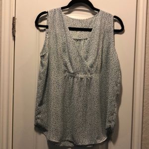Banana Republic multi color sleeveless blouse
